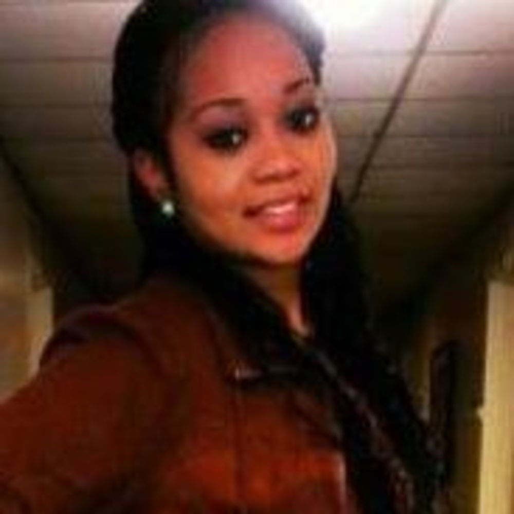 Meet your Posher, Monecia